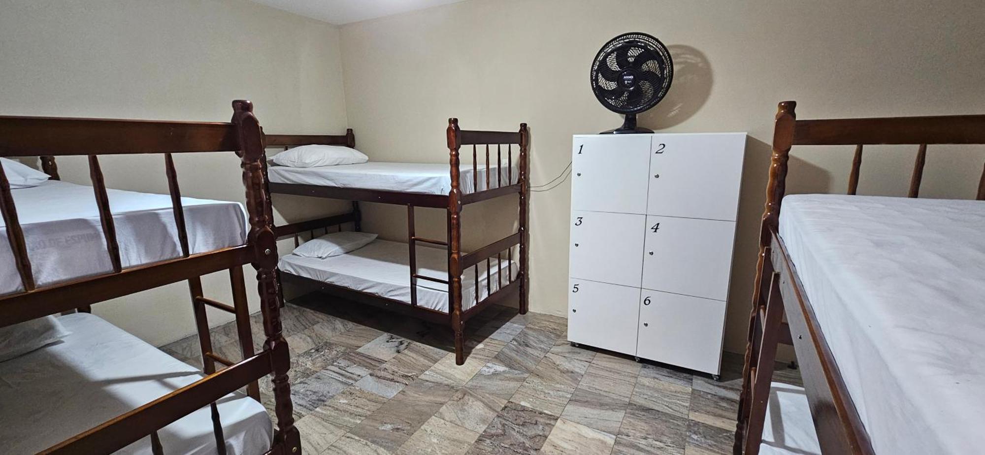 Hostel Caxu *